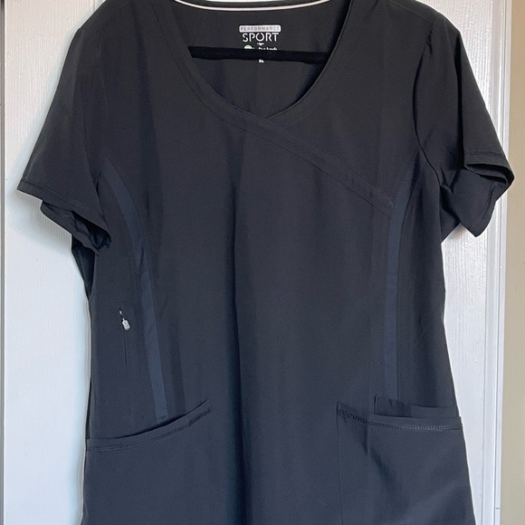 Performance Sport scrubs by HH360 XL top, L bottom - Picture 16 of 16